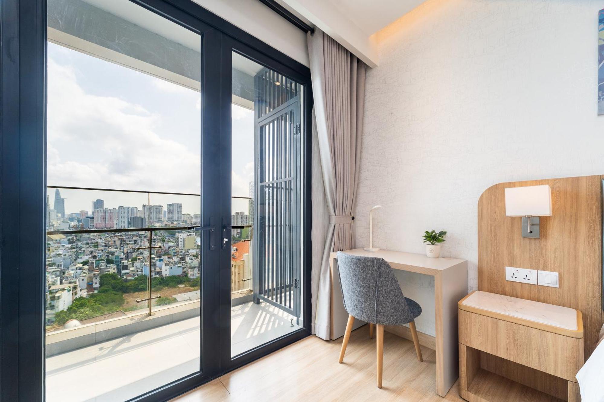 Modern District 1 2br&3br D1&zenity Outdoor Jacuzzi Pool * TP. Hồ Chí Minh